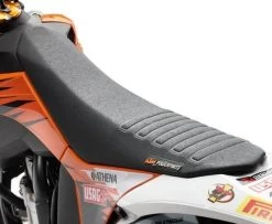 KTM FACTORY SEAT "WAVE" (77207940900)Factory Seat CoverFactory Seat Cover
